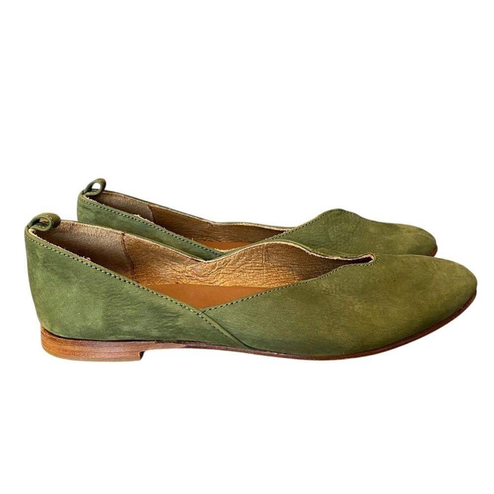 Charleston Shoe Co Suede Ballet Flat Army Olive Green size 9 no ankle strap - Picture 2 of 9